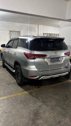 TOYOTA HILUX SW4 4.0 SRX 4X4 7 LUGARES V6 24V GASOLINA 4P AUTOMÁTICO